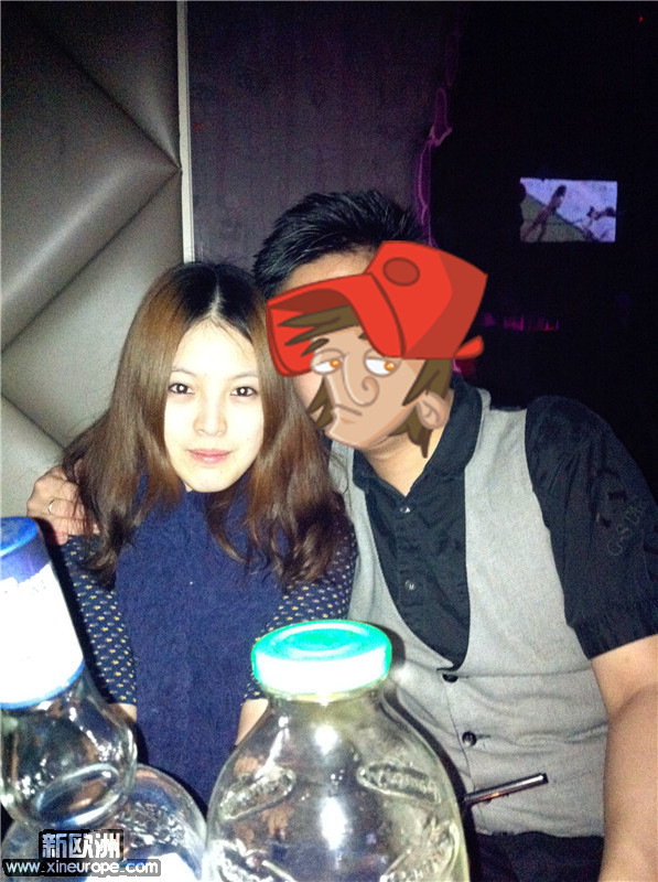 染发的JMS,当新的<em>黑头发长出来</em>时,你会选择?