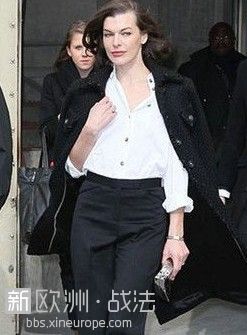 跟法国<em>女人</em>学习如何<em>穿衣</em> 一座浪漫城市<em>女人</em>的