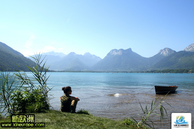 small_plage_angon_printemps_lac_annecy.jpg