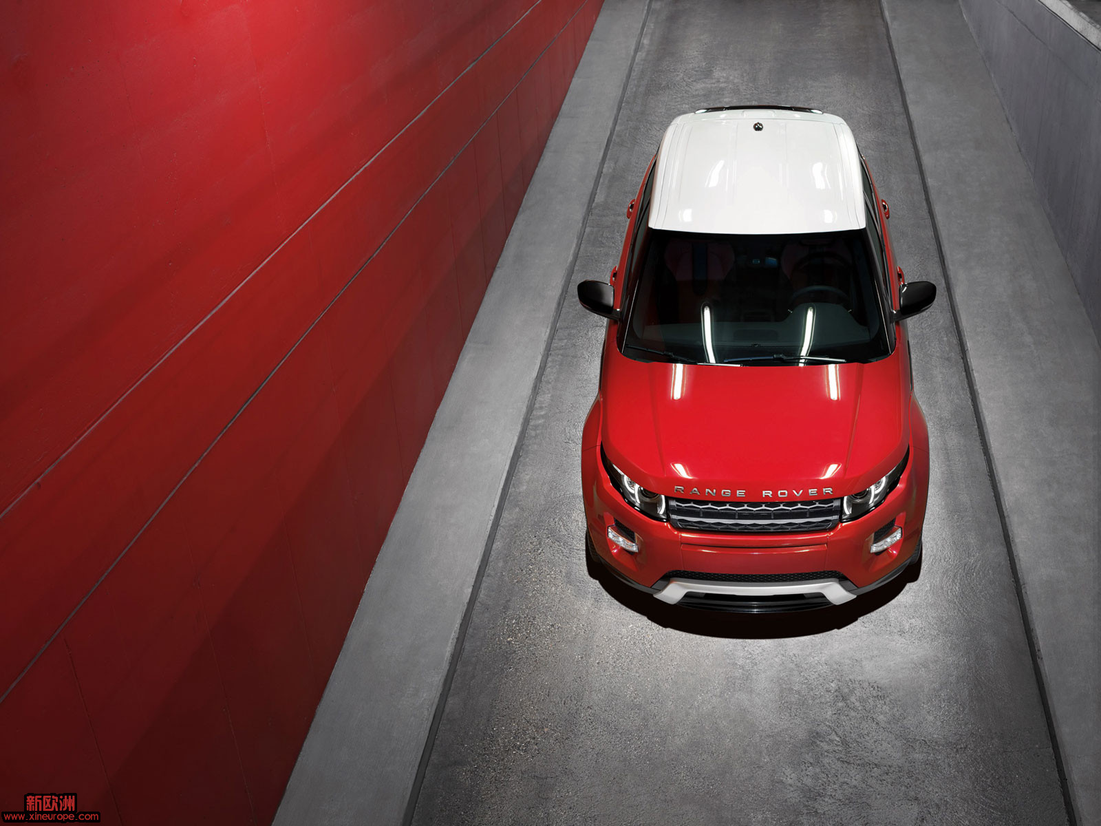 epcp_1011_10_o+2012_range_rover_evoque+front.jpg