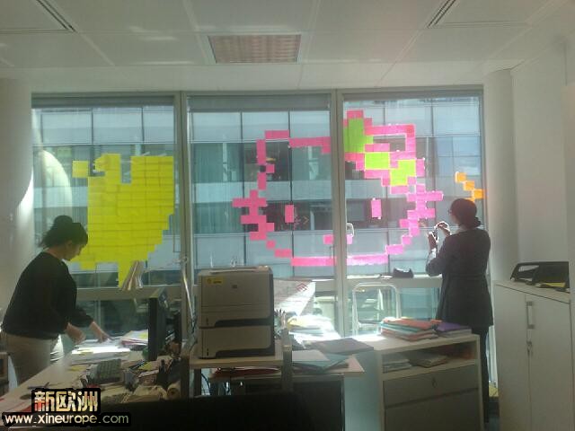 GUERRE DE POST IT.jpg
