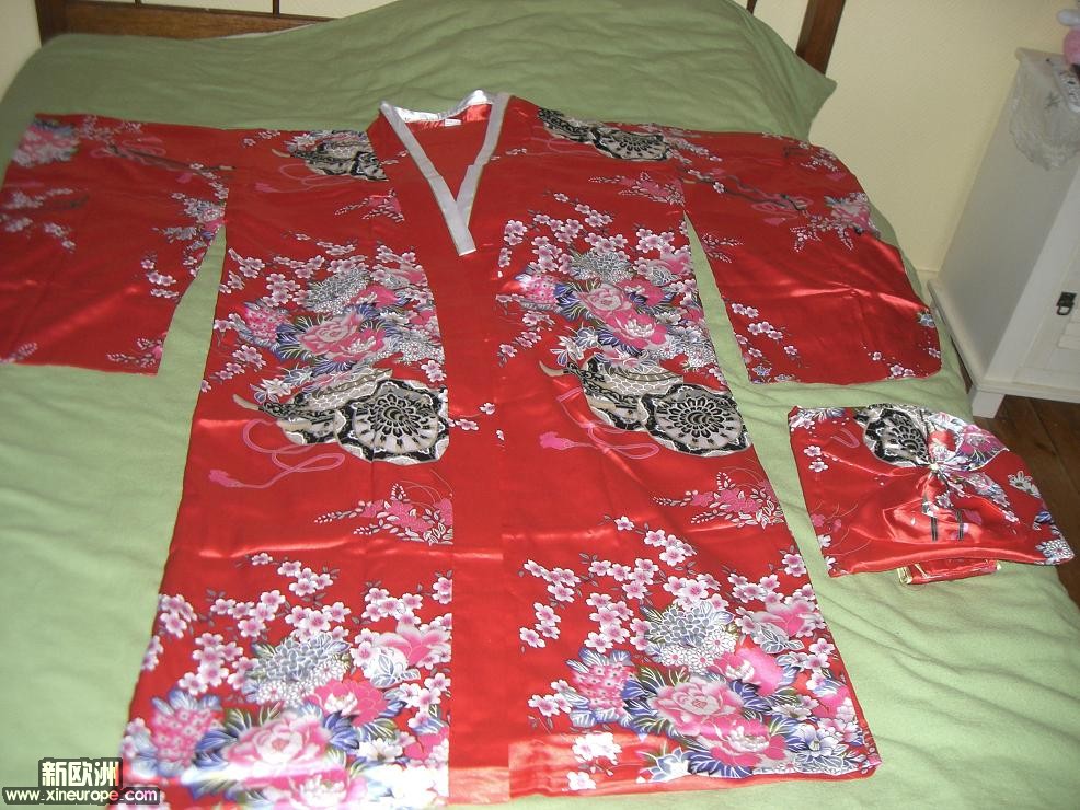 kimono rouge1.JPG