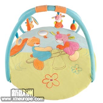 Nattou-Funny-Farmers-Tapis-de-Eveil.jpg