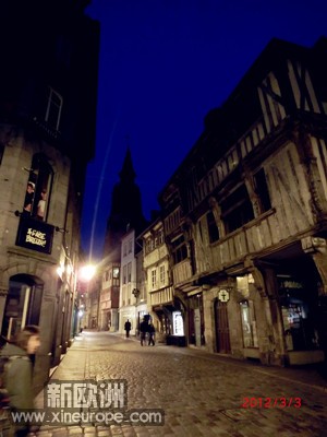 DINAN87.jpg