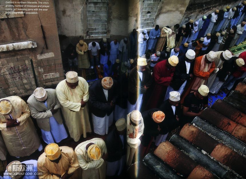 Gaillarde in Northern Marseille.The city’s growing number of mosques and prayer.jpg