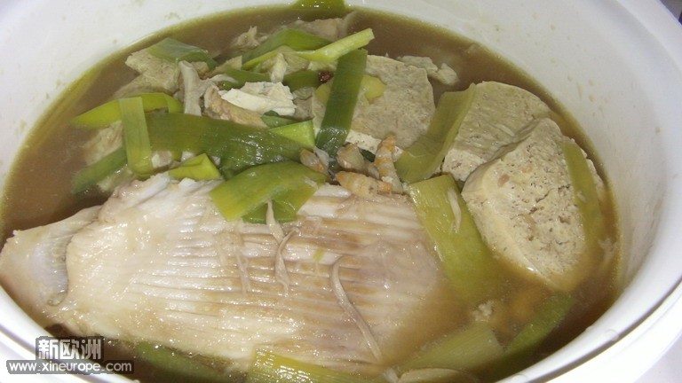 鳐鱼翅炖豆腐.jpg
