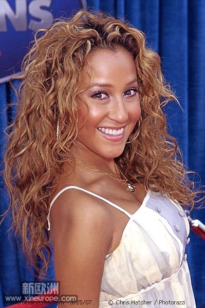 070325adriennebailon.jpg