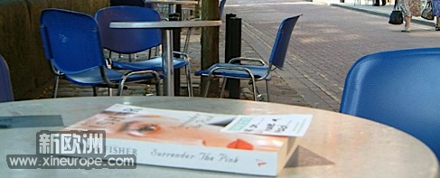 une_bookcrossing_100604.jpg