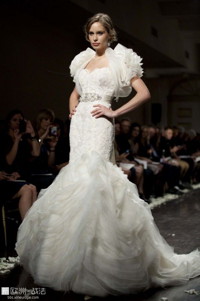 2012-wedding-dress-lazaro-bridal-gown-mermaid-bolero__full-682x1024.jpg