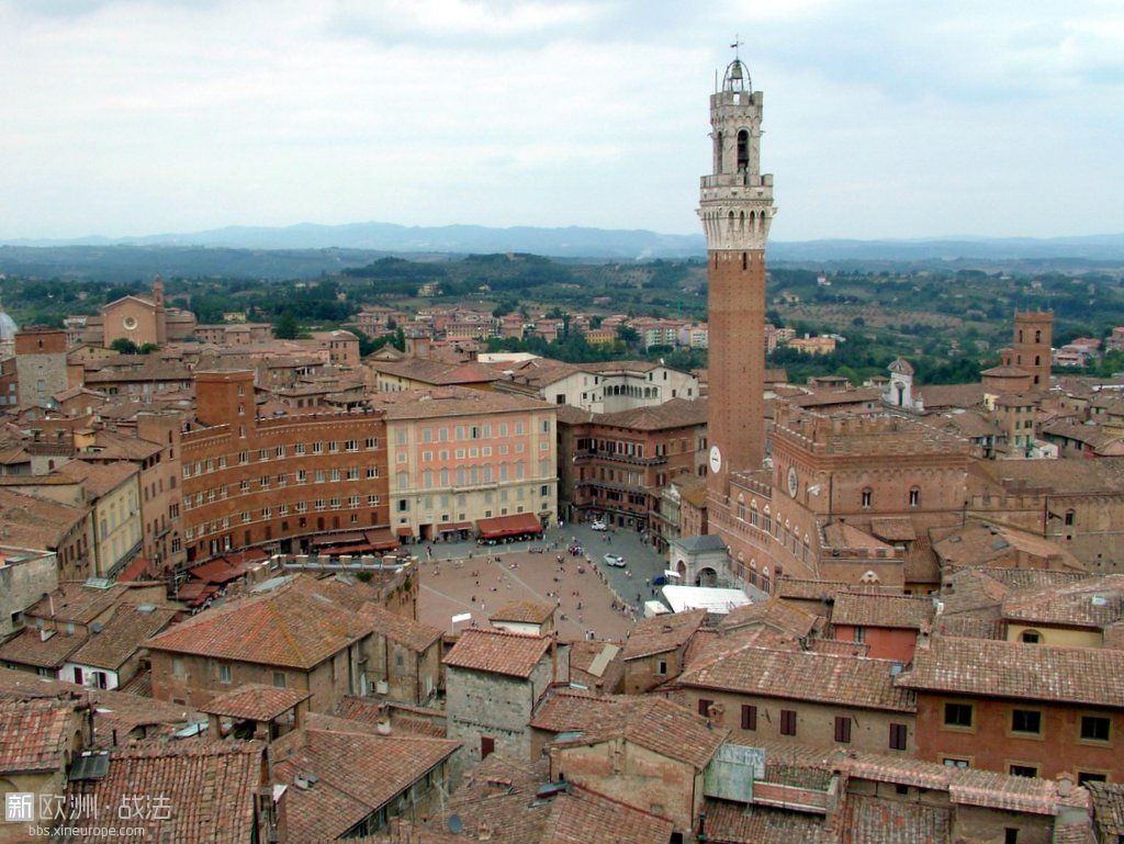 Piazza_del_Campo_(Siena).jpg