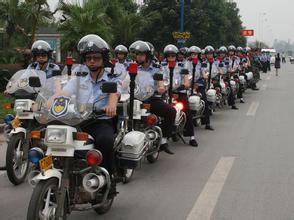 法比尤斯：邀中国警察巴黎巡逻并非解决安全问题最好办法