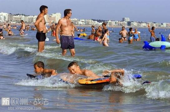 法国风暴复发 专家提醒警惕浴场水质问题