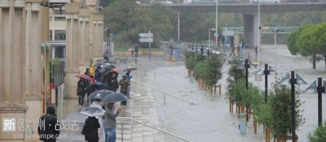 法国南部遭暴雨侵袭 市民家中被淹数百人急撤离