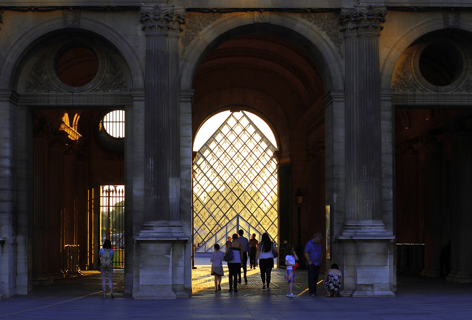 卢浮宫的历史和今天