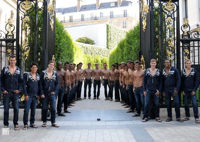 41258-mannequins_abercrombie_fitch.jpg