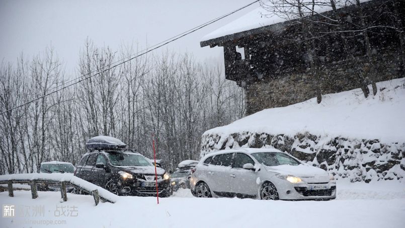 下雪了！法国迎来迟到的白色圣诞节