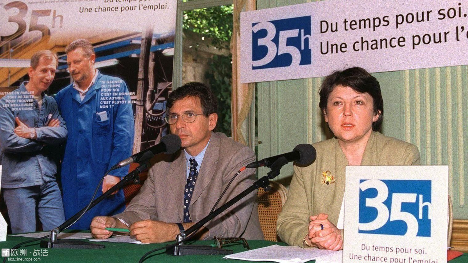 martine-aubry-le-24-juin-1998-au-ministere-de-l-emploi-a-paris-lors-d-une-confer.jpg