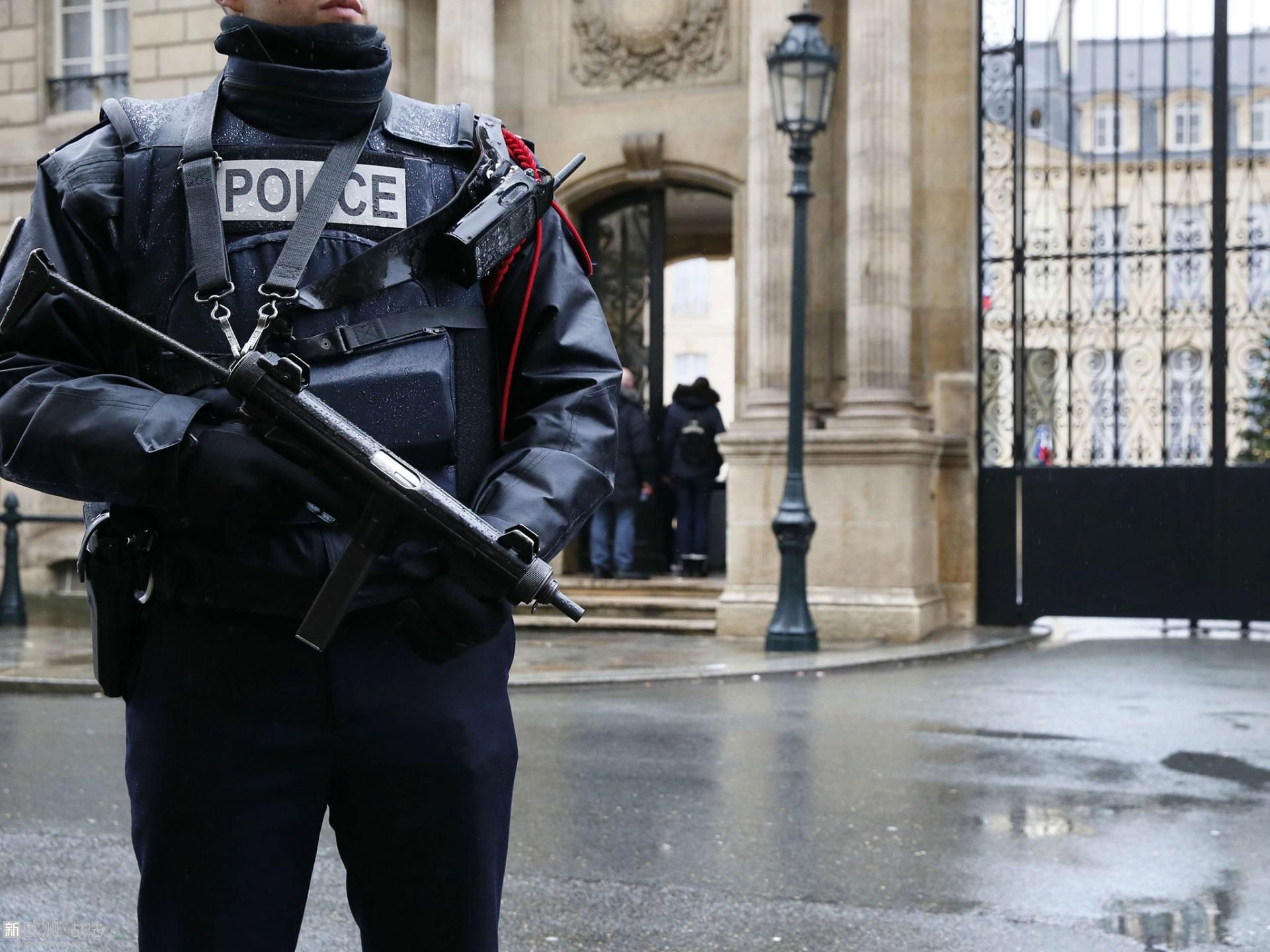 巴黎警方装备薄弱无力抗衡恐怖分子，新措施为其升级