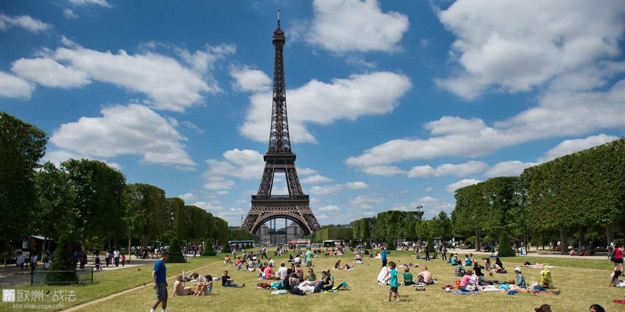 A-quoi-ressemblera-la-fan-zone-de-Paris.jpg