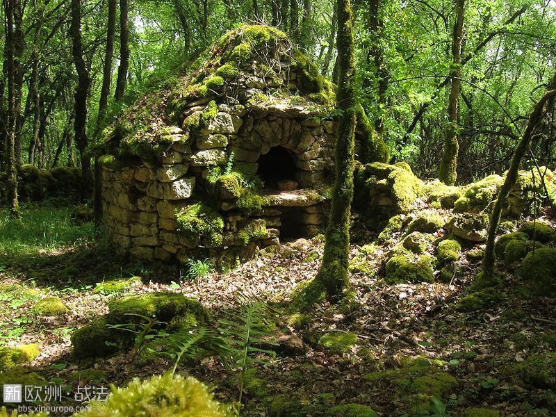 Walking-Dordogne-Trails.jpg