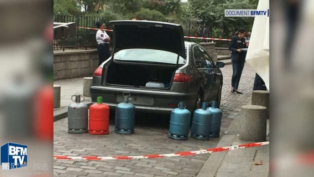 voiture-suspecte-abandonnee-aux-bonbonnes-de-gaz-a-paris_5665127.jpeg