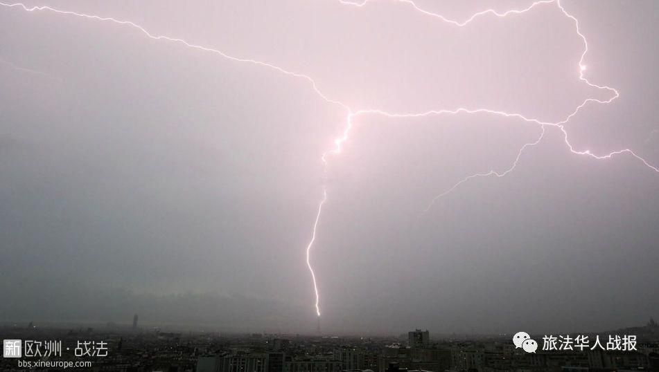 雨下个不停，法国人等晴天等到花儿都谢了