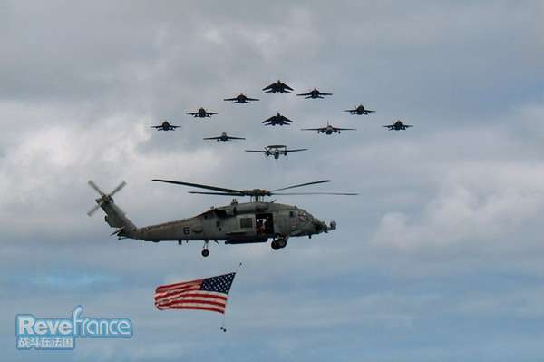 Helo_Air_Wing_flyover.jpg
