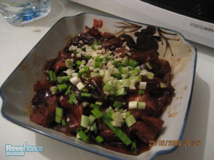 小小猪肉炖粉条.JPG