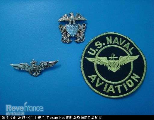 美国海军帽徽、飞行臂章和海军飞行胸章.jpg