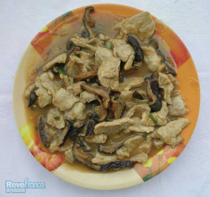 香菇炒肉片