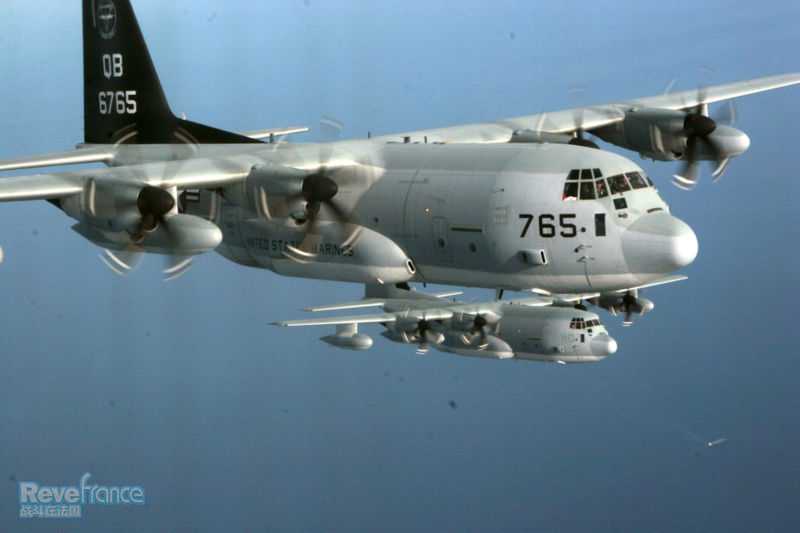 800px-KC-130J-VMGR-352-20070205.jpg