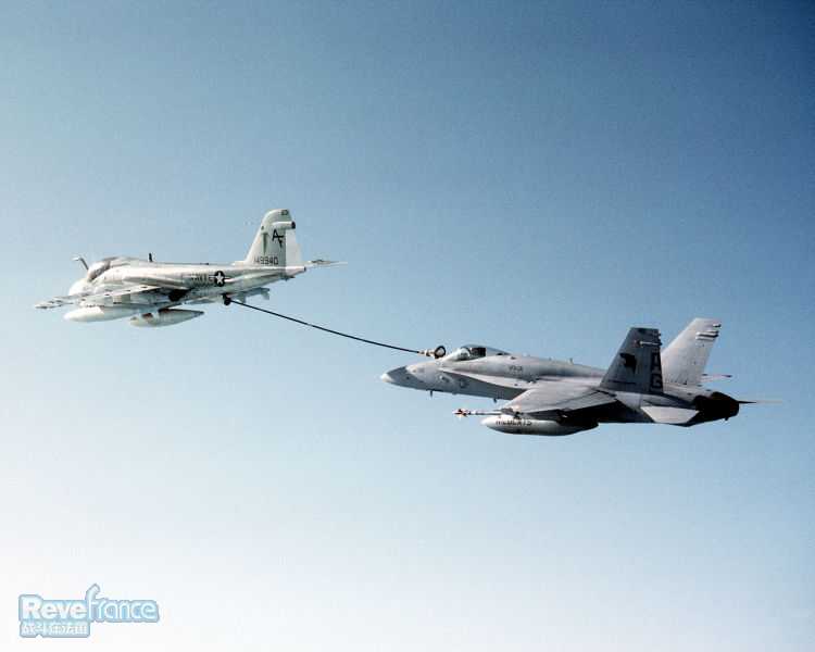 750px-A-18C_Hornet_aircraft_refueling_from_a_KA-6D_Intruder.JPEG