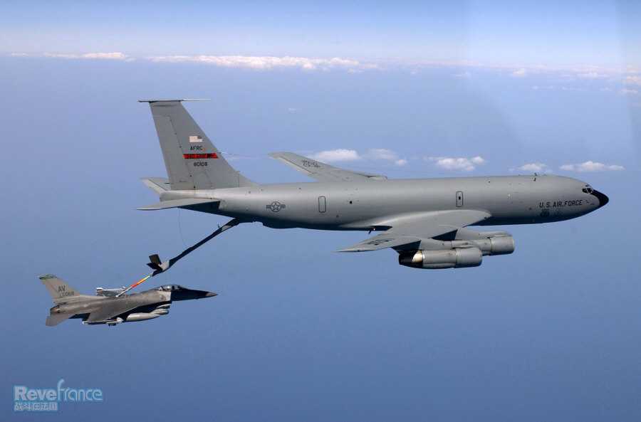 foto_kc135d.jpg