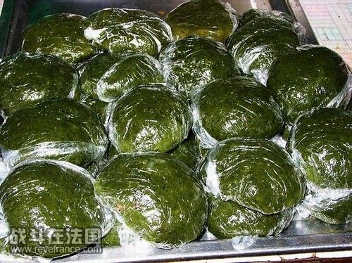 艾耙粑（艾草汁做的）.jpg