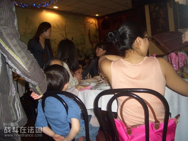 擦边球一张
