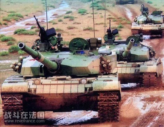 99式在行进中.jpg