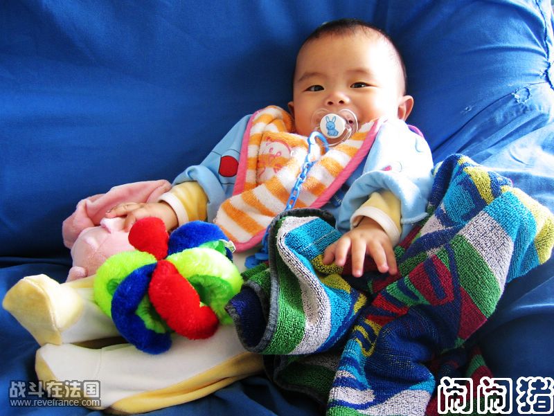 玩玩具.jpg