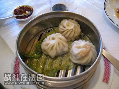 上海灌汤包 本来有5个，上来没来得及照相，就吃了2个