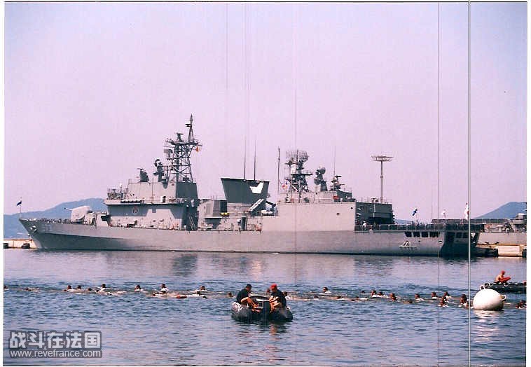4cfdfc5e0104ix1x.jpg