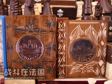 这些盒子都是主人家自己做的，而且打开是有技巧的