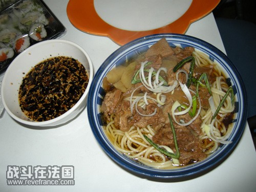 红烧牛肉面&油泼辣椒.jpg