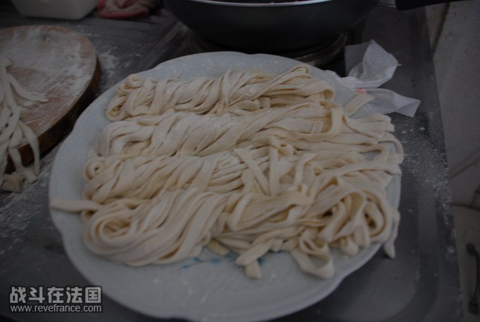 手擀面_缩小大小_缩小大小.JPG