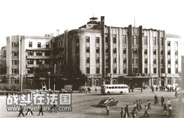 国际饭店（建于1937年，现代主义风格）.jpg