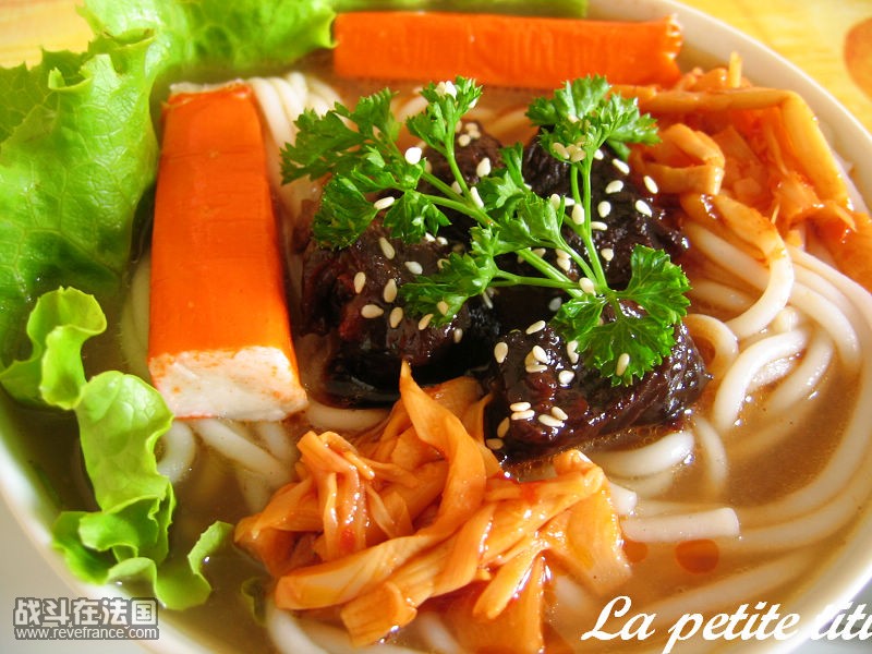 上汤牛腩粉（近照）.jpg