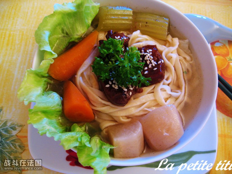 清炖牛肉手擀面.jpg