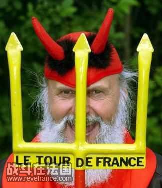 LE TOUR DE FRANCE.jpg
