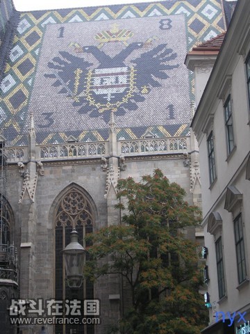 大教堂上的皇家标志