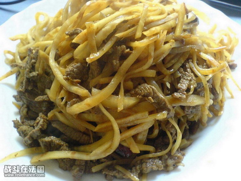 疙瘩头炒牛肉丝.JPG