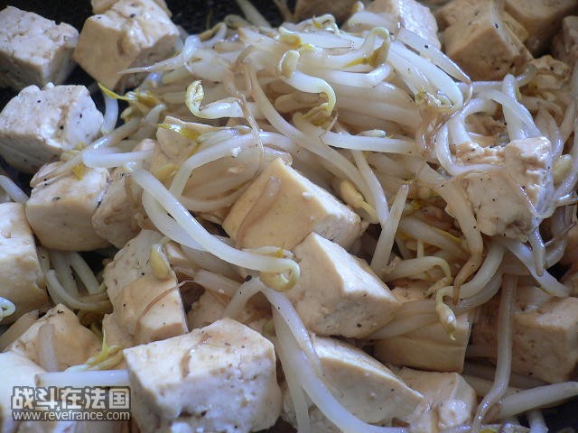 豆芽炒豆腐