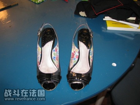因为TLSE天气今天还不错，再冷点就不能穿啦。